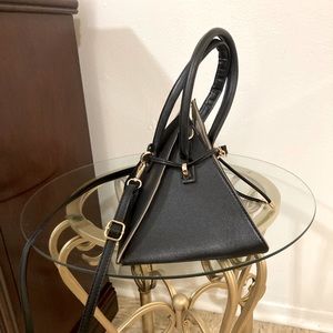 NWOT | Shein Pyramid Shoulder Bag